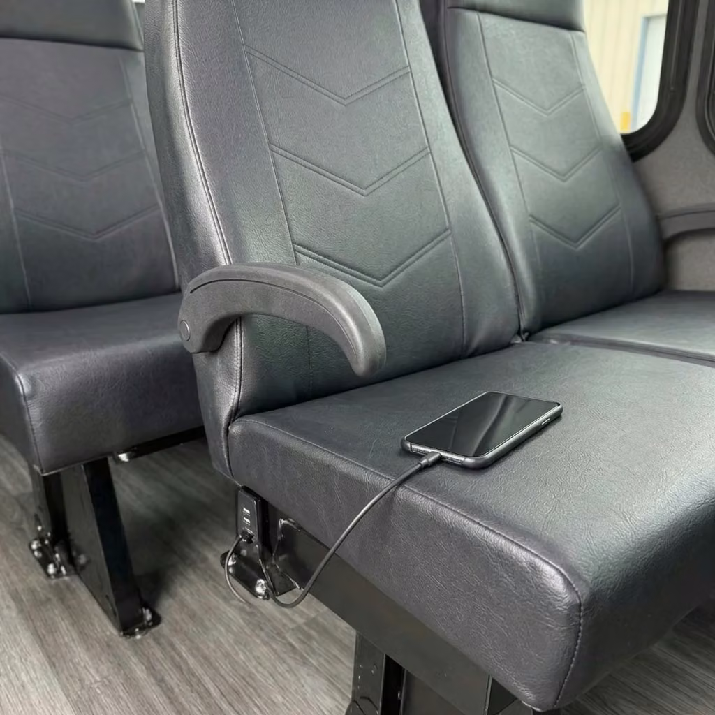 saratoga 15 passenger minibus usb charging