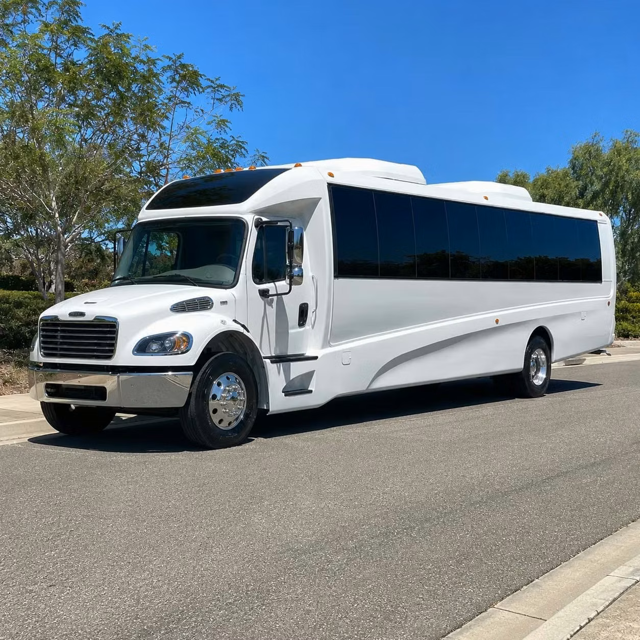 saratoga 35 passenger minibus rental