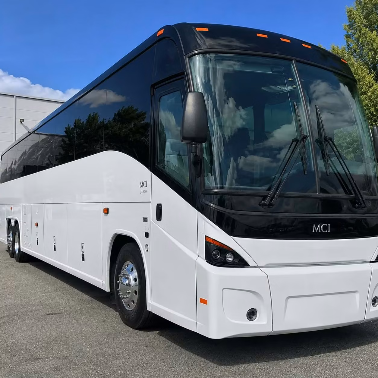 saratoga charter bus rentals for military training events