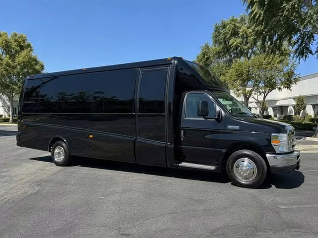 saratoga charter bus rental