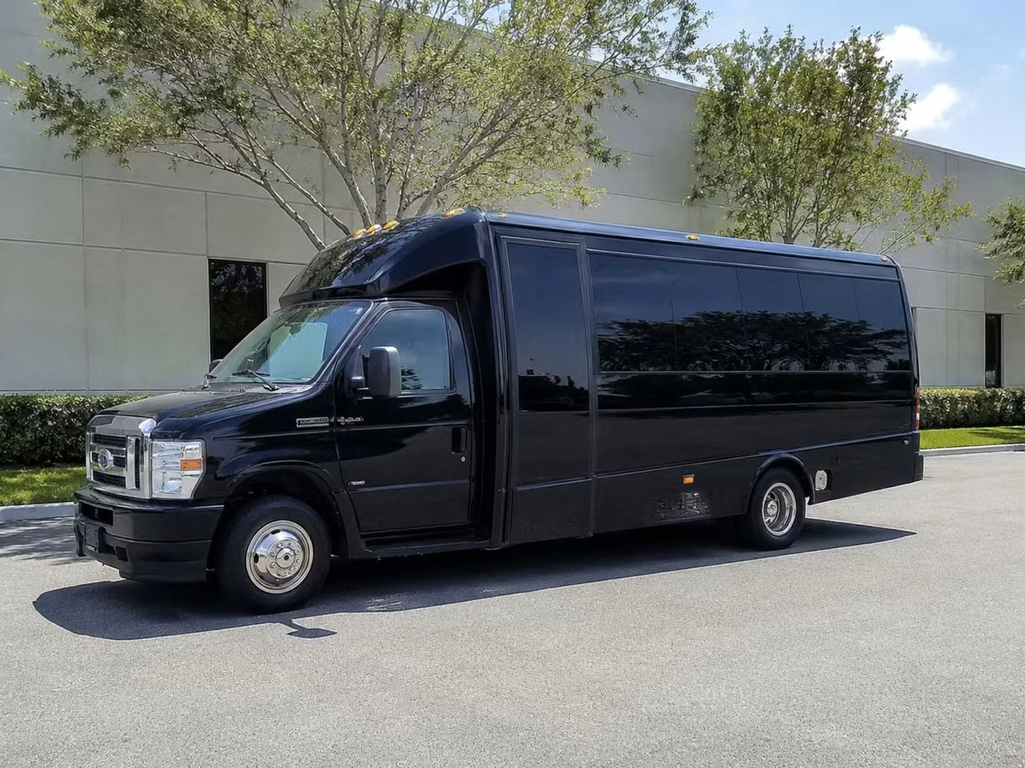 18 passenger minibus